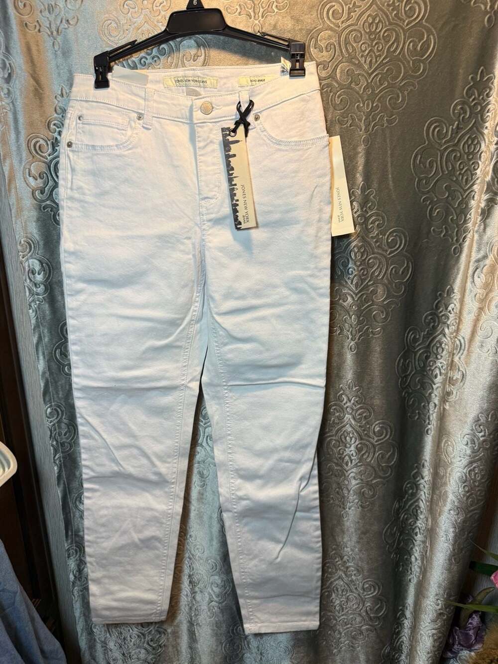 NWT Jones New York Soho Ankle Jeans White Size 4